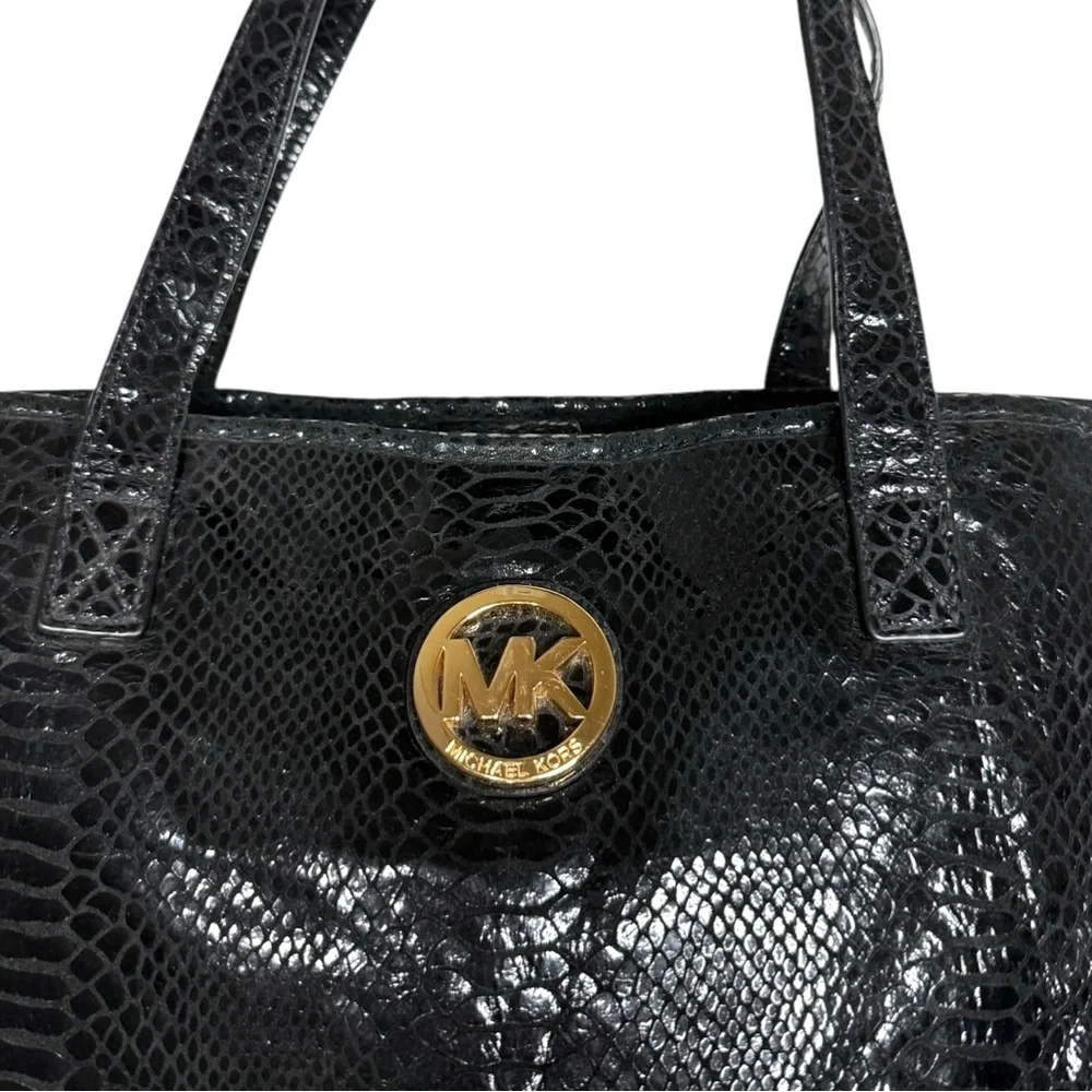 Michael Kors Black Snake Skin Faux Leather Bag - Picture 4 of 9